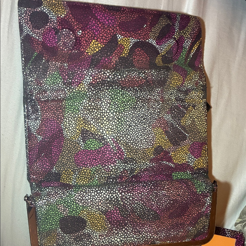 HOBO Multicolor Patterned Wallet - Picture 6 of 6